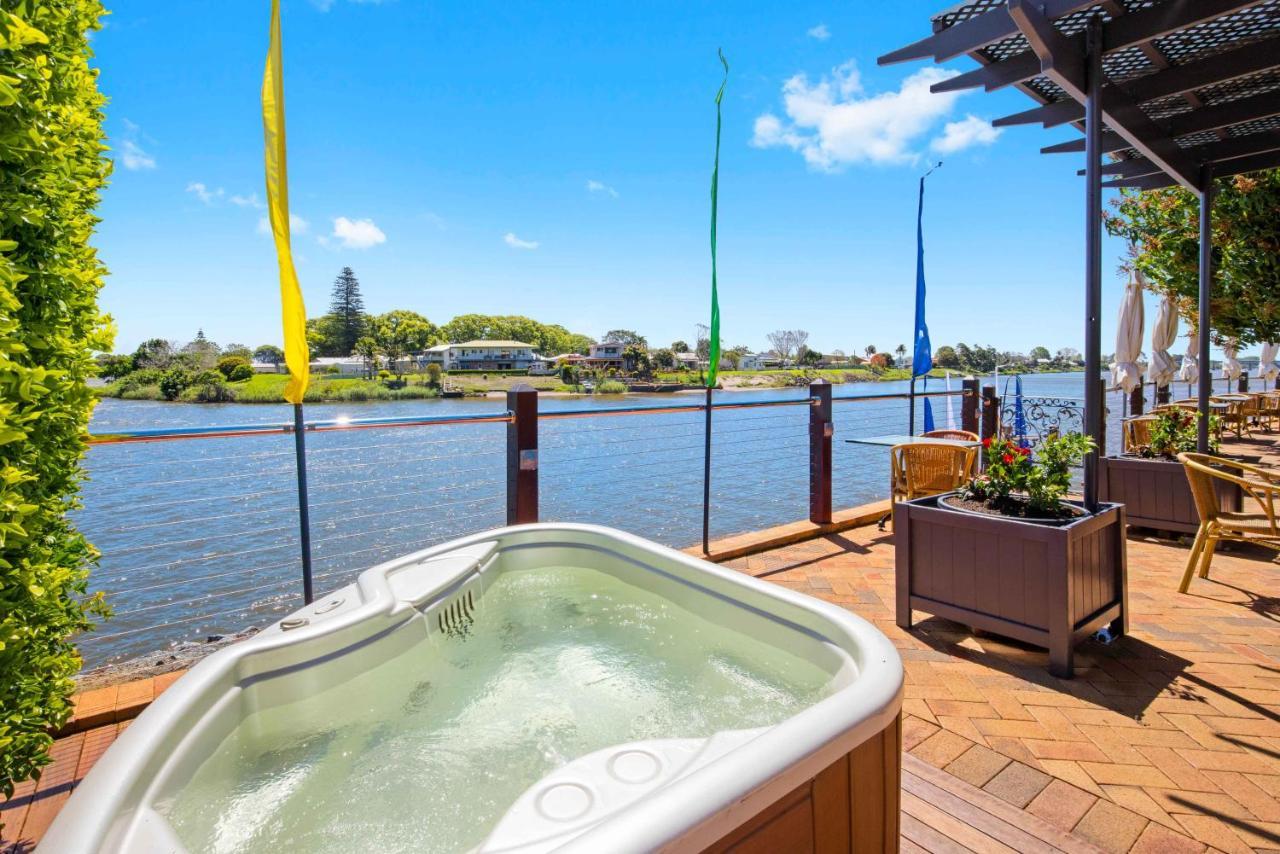 The Old Bank Gladstone Licensed Restaurant & Boutique Accommodation Hat Head Bagian luar foto