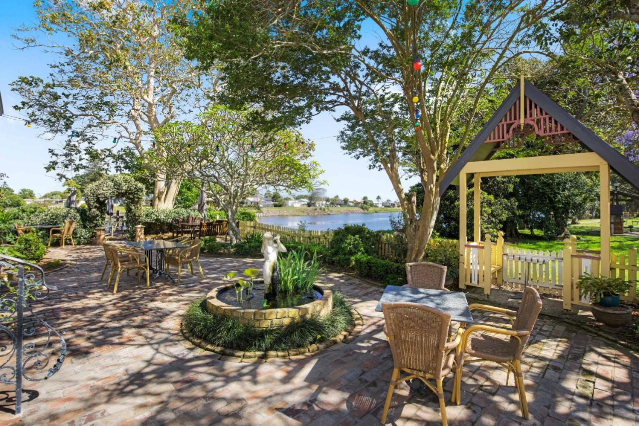 The Old Bank Gladstone Licensed Restaurant & Boutique Accommodation Hat Head Bagian luar foto