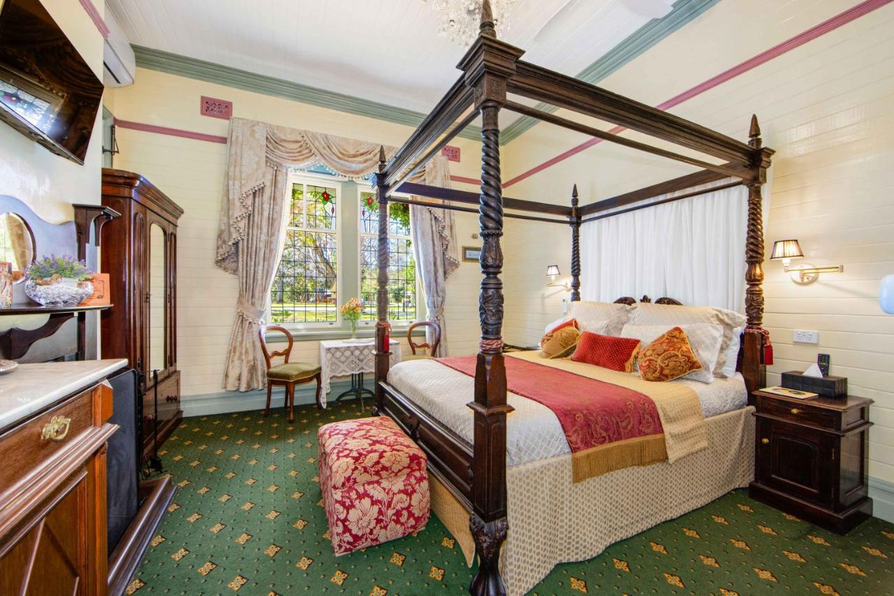 The Old Bank Gladstone Licensed Restaurant & Boutique Accommodation Hat Head Bagian luar foto